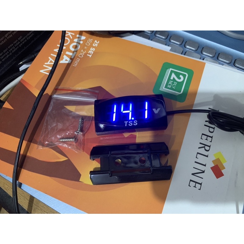 VOLTMETER AKI DAN JAM DIGITAL 2in1 WATERPROOF UNIVERSAL