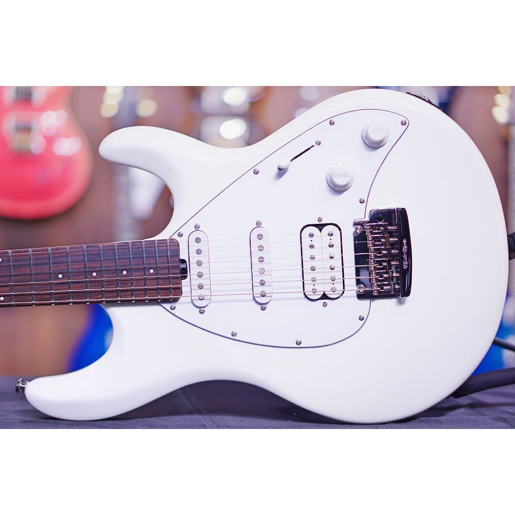 Ernie Ball Music man Silhouette Special HSS Trem - White - Rosewood Matching Headstock - White G99121