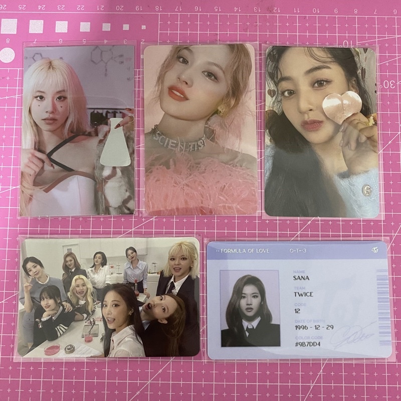 PHOTOCARD JIHYO ID CARD SANA GROUP PHOTO TWICE FORMULA OF LOVE