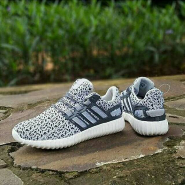 Sepatu Adidas Sonic Boost