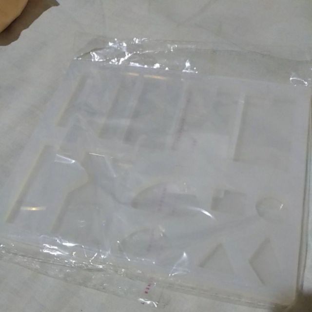 Cetakan Dengan Bahan Silikon Dan Bentuk Geometrik Untuk Perhiasan / Liontin
