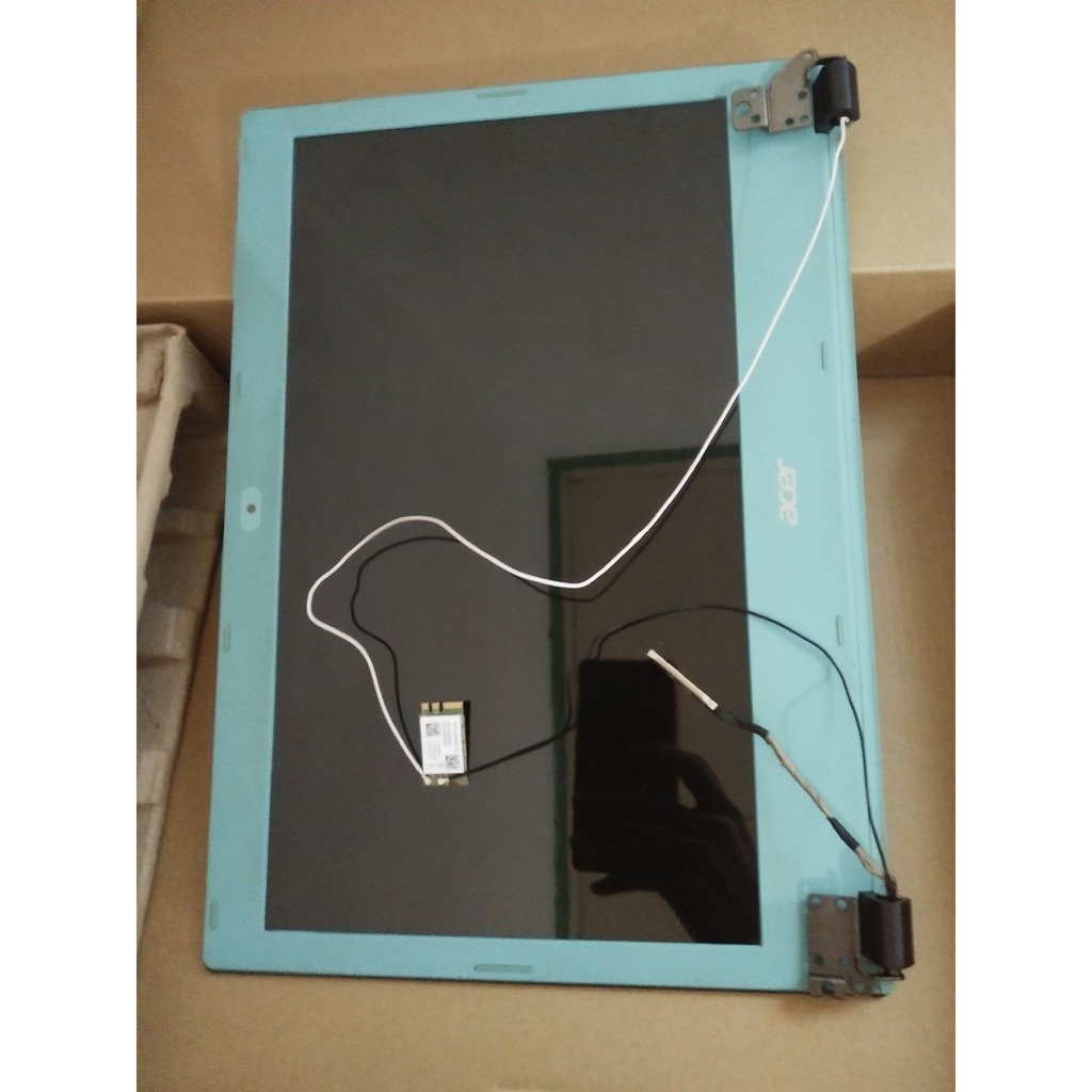 LCD bekas Laptop Acer Aspire E 14 E5 473G biru