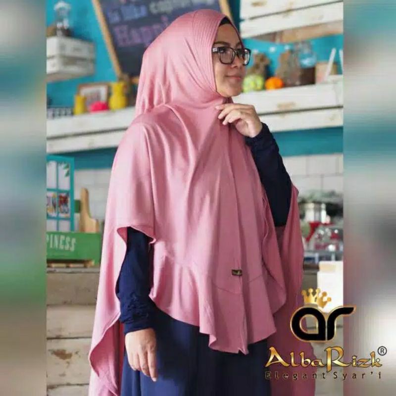 Khimar Layya Albarizk
