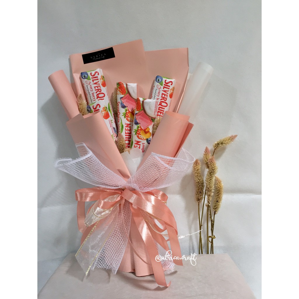 

[PROMO VALENTINE]KADO ULTAH, ANNIVE, VALENTINE, WISUDA|BUKET COKLAT|BUKET SILVERQUEEN MURAH|SNACK