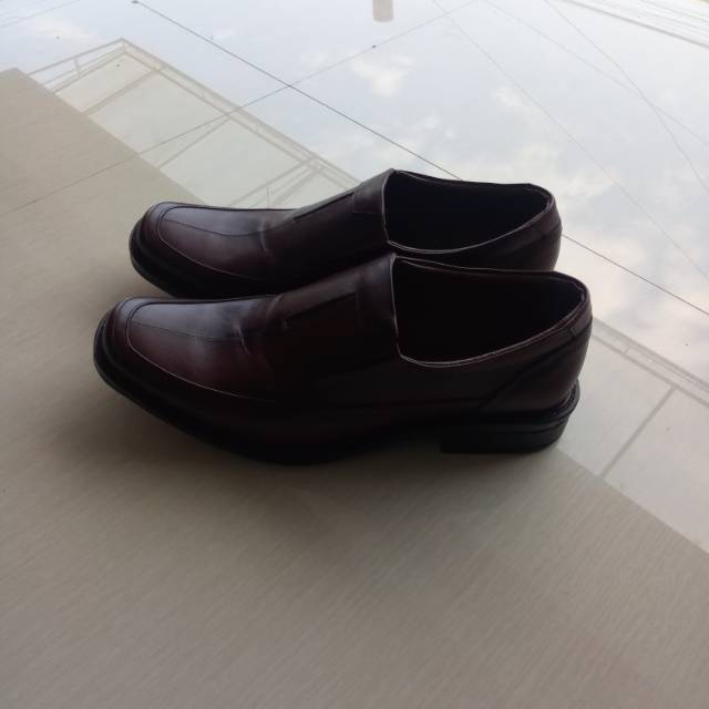 Gustavo / Sepatu Kerja / Sepatu Kulit Pria