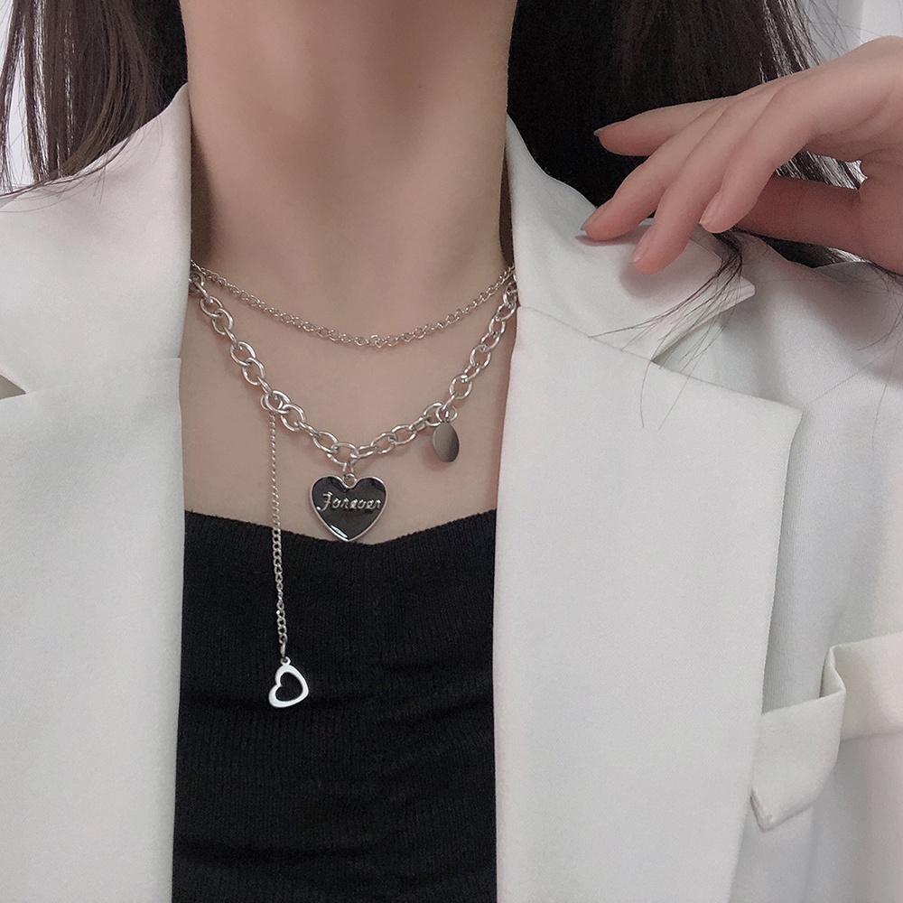 Kalung Rantai Tulang Selangka Lapisan Ganda Bentuk Hati Warna Hitam Gaya hip-hop Untuk Wanita
