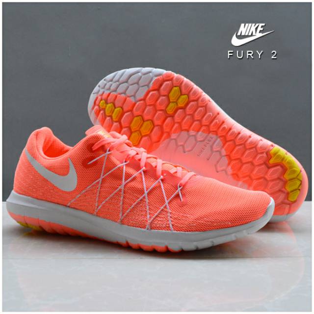 nike running fury 2