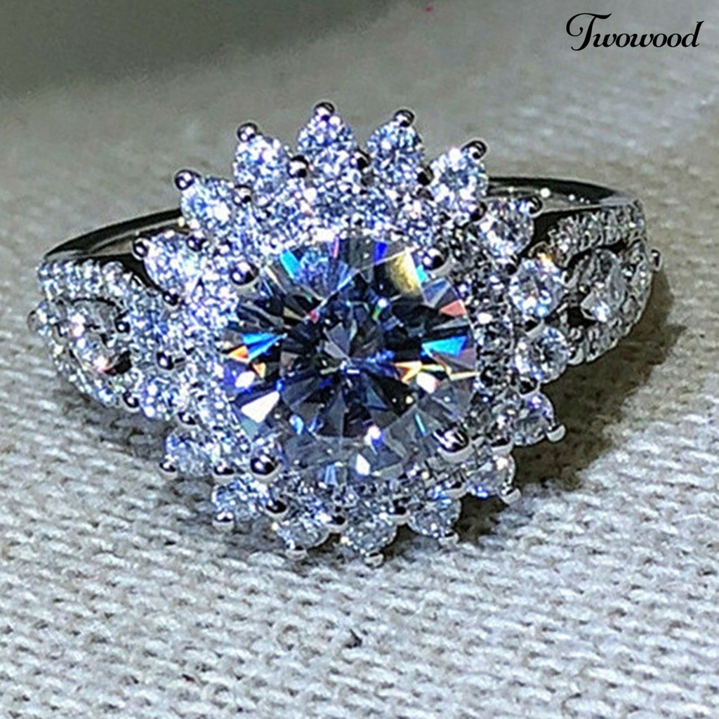 Cincin Bentuk Bunga Aksen Berlian Imitasi Untuk Wanita