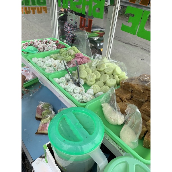 

kue tapi gadijual