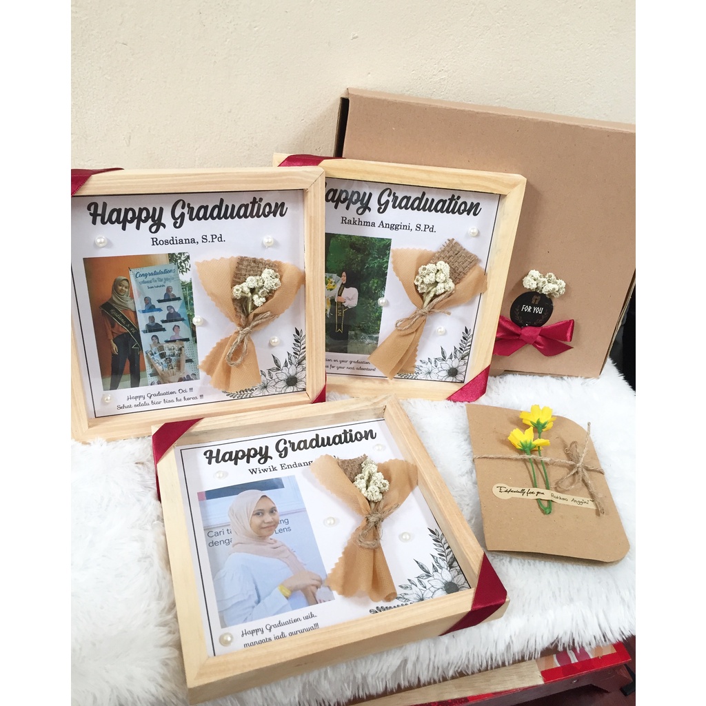 

20*20 cm Flower in Frame 3D bucket rustic hadiah wisuda ulang tahun pernikahan graduation birthday wedding boneka doll | tema rustik