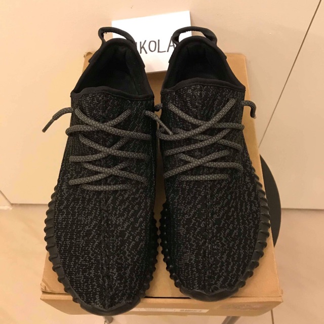 yeezy pirate black v1