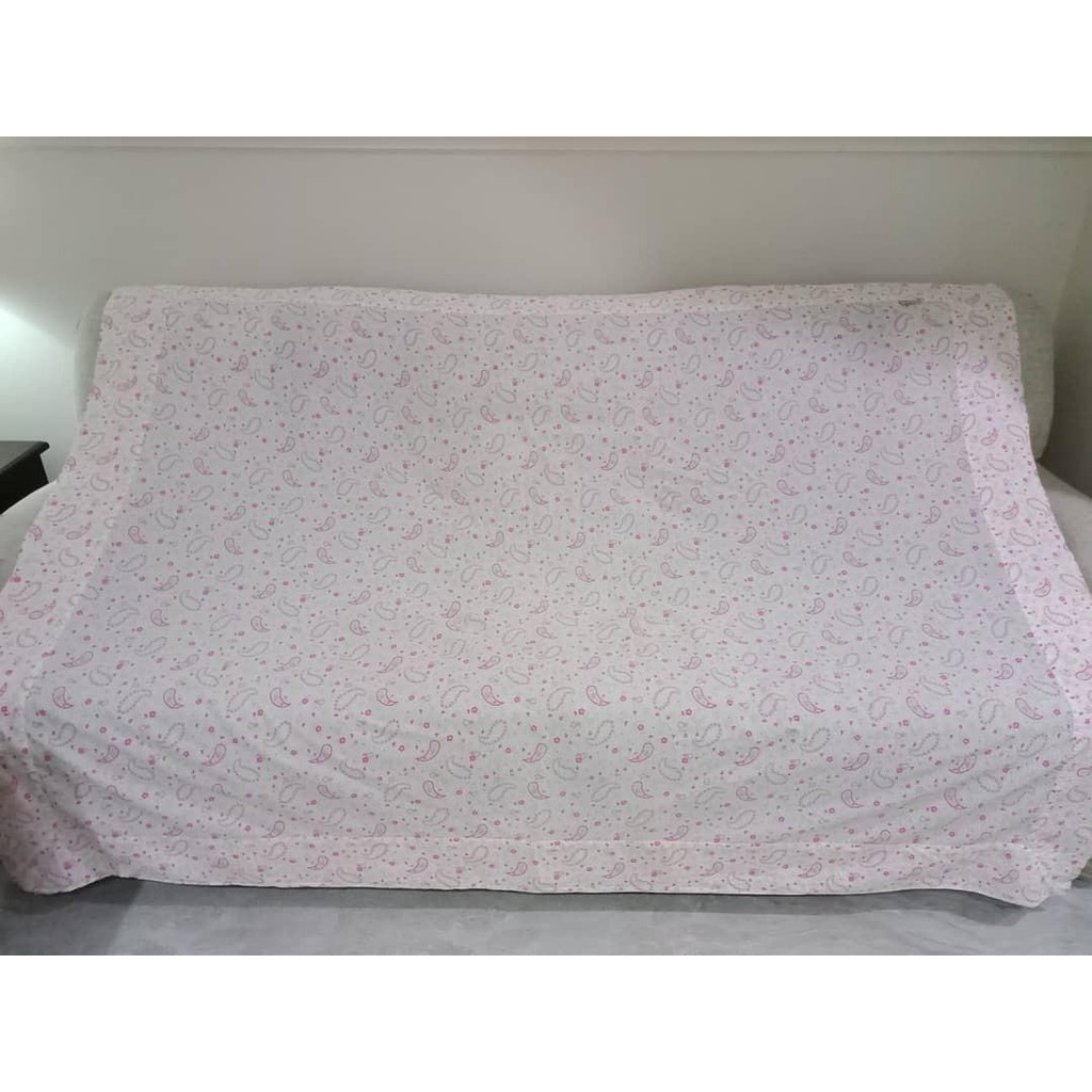 Taplak Meja/Alas Sofa Modern House