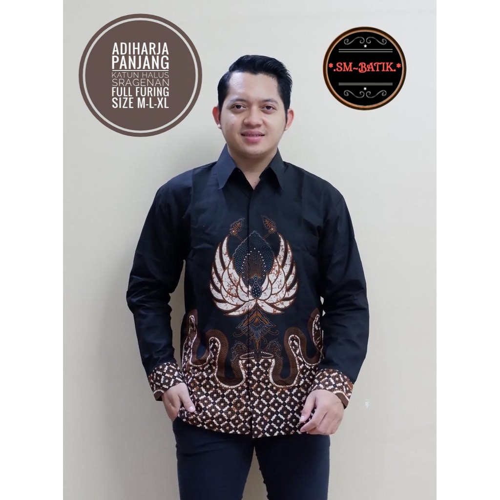 ADIHARJA SM BATIKSOLOAMANAH KEMEJA BAJU BATIK PRIA SOLO LENGAN PANJANG PENDEK LAPIS FURING ATASAN BATIK PREMIUM MODERN KATUN HALUS PEKSI KUNING NARAYA IJO PEKSI WIBOWO LESMANA HITAM PARANG TRUNTUM COKLAT PANJI LESMONO ADIWANGSA GOLD GITARJA PEKSI NAVY