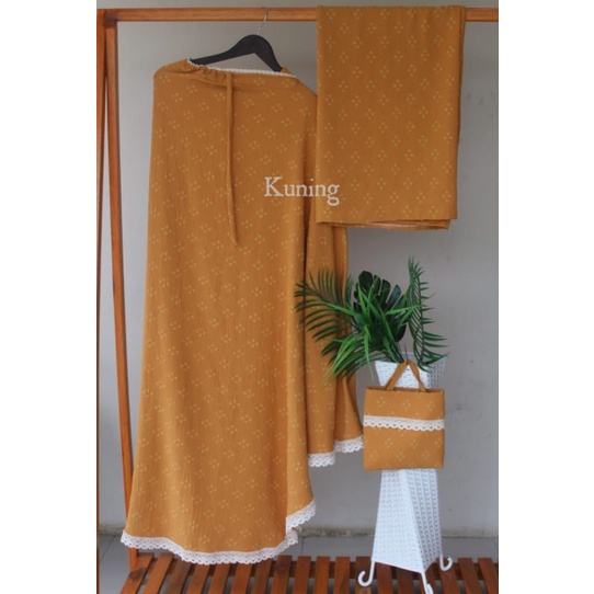 Mukena uragir, mukena adem