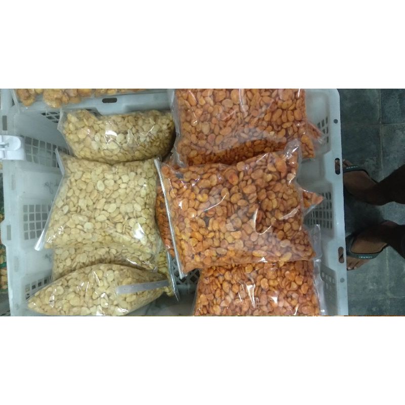 

KACANG KORO KUPAS ASIN GURIH/PEDAS MANIS