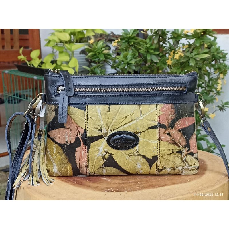 VIRA TAS SELEMPANG KULIT ECOPRINT HITAM NR LEATHER