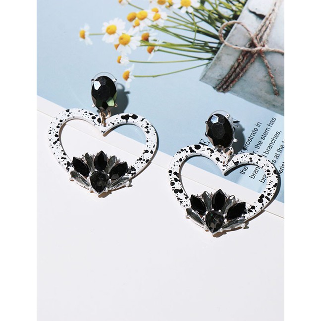 LRC Anting Tusuk Fashion Love Diamond Stud Earrings F4601X