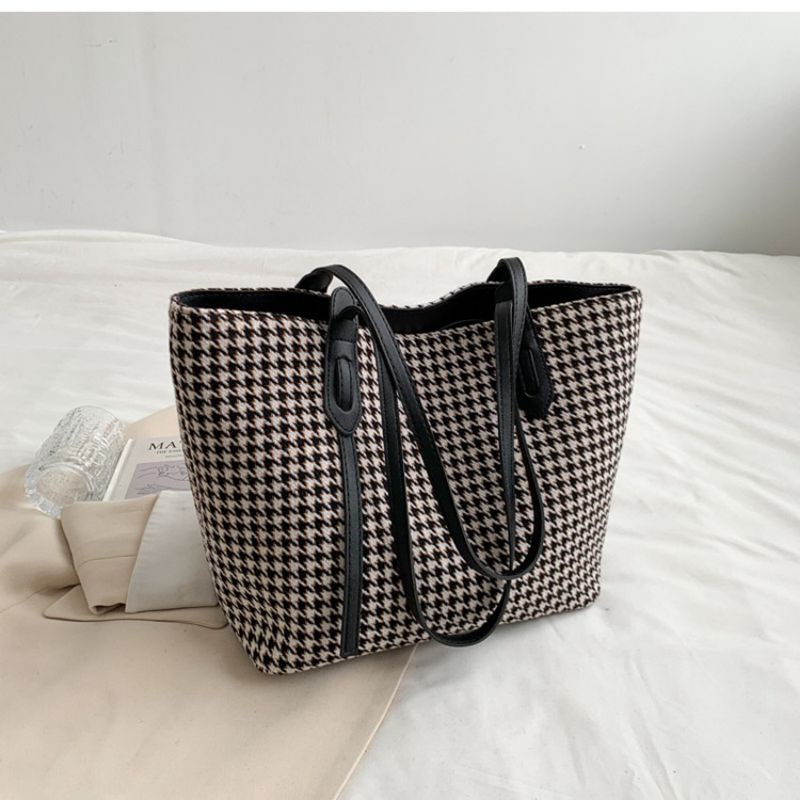 tas wanita bahan pu impor