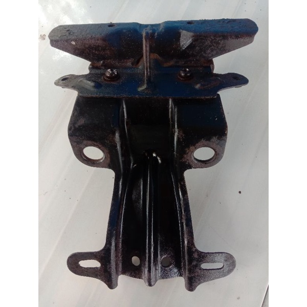 Breket dudukan Lampu Belakang Yamaha V80 Robot. mesin Original. Seken bekas copotan