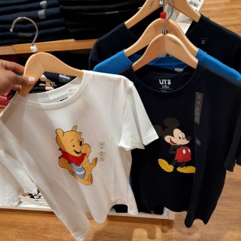 Tshirt Mickey 2 uniqlo man jastip jasa titip