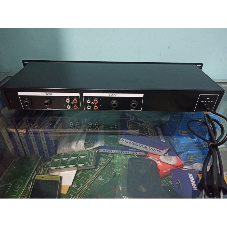 DIGITAL ECHO PREAMPLIFIER (COCOK UNTUK KARAOKE)