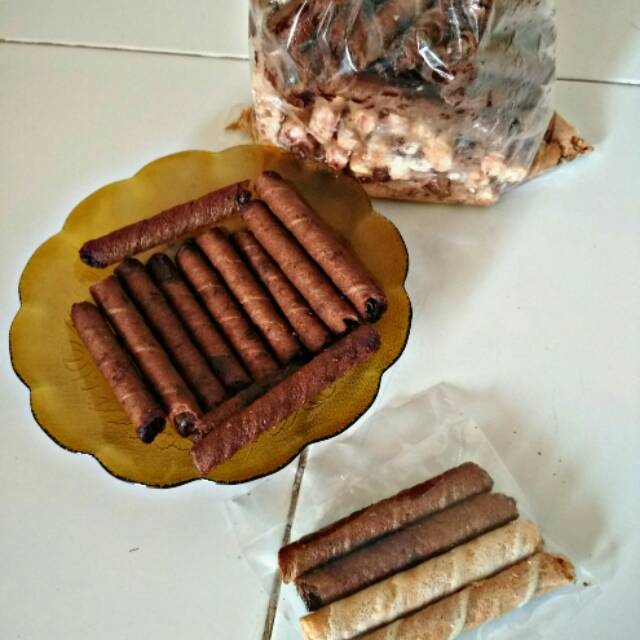 

Astor coklat fullo