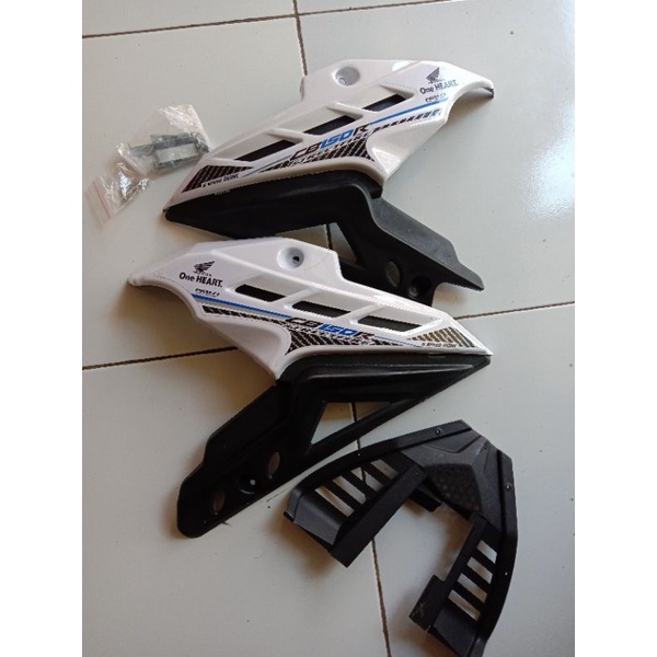 Under cowl / Cover Tutup bawah mesin Cb150r tahun 2017,2018-2019