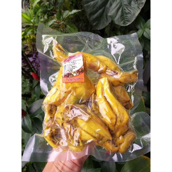 

Ayam Ungkep Bumbu Kuning Sambal terasi + serundeng
