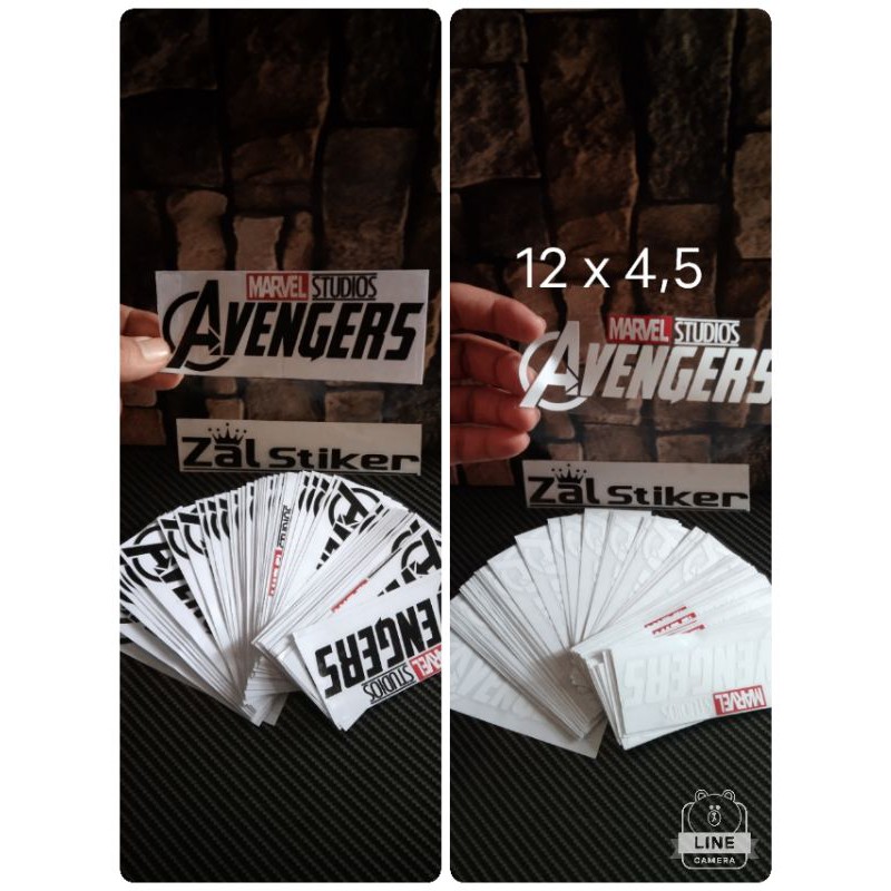 

sticker cutting Avengers