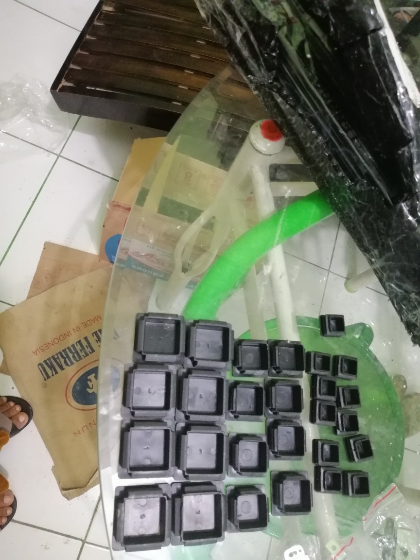 Tutup Pipa Holo Aluminium Ss Kursi Meja Bulat Kotak 2x2cm 2,5 X 2,5cm 3x3cm 4x4cm 3/4 7/8 1