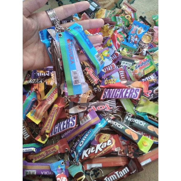GANTUNGAN KUNCI miniatur snack/minuman SOUVENIR PERNIKAHAN