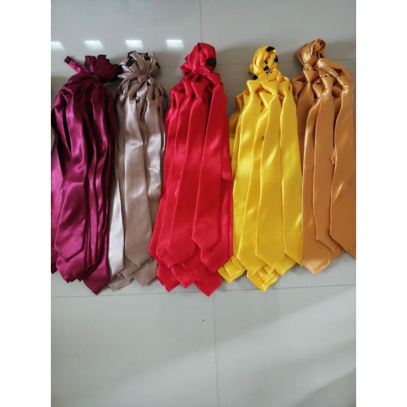 Dasi Instan Polos | Dasi Praktis Pria Banyak Warna | Dasi Perekat Satin Mengkilap Dewasa