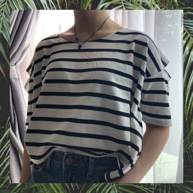 Stripe Top ( Baju motif garis garis hitam putih )