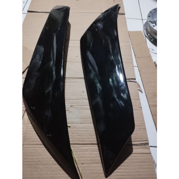 Sayap fairing luar R 15V2 original