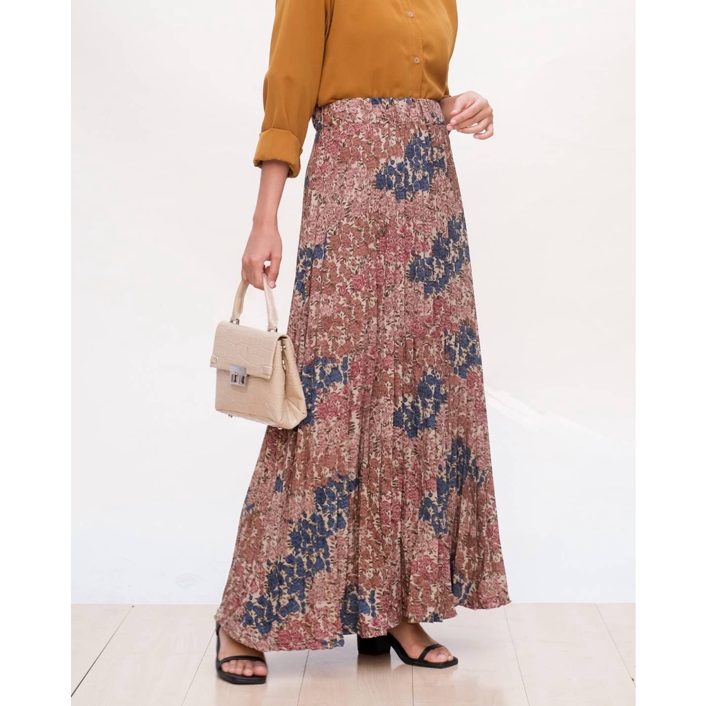 Myrubylicious PERONIA PLISKET SKIRT KODE 074