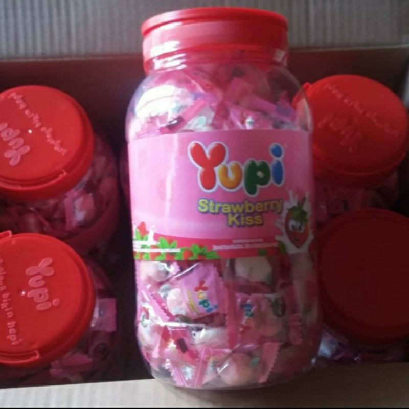 

Yupi Strawberry Kiss Jar Dus