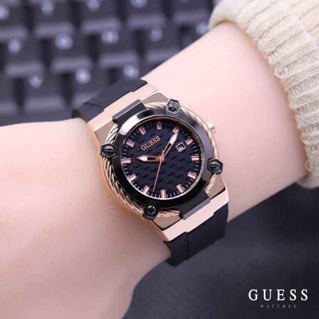 Jam Tangan Guees Wanita Rubber Fashion