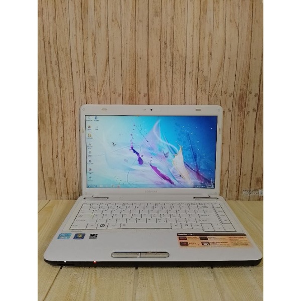 Laptop Toshiba Satellite L745 Intel Core i5-2450 4gb/500gb Nvidia GeForce GT 525M