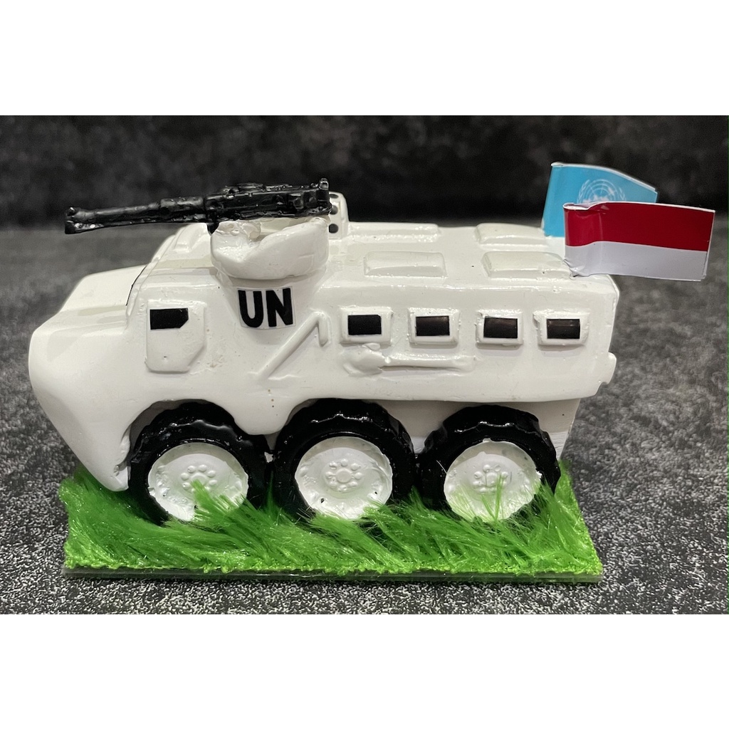 Miniatur Tank Militer TNI Putih| Miniatur Tank| Patung Tank TNI - Putih