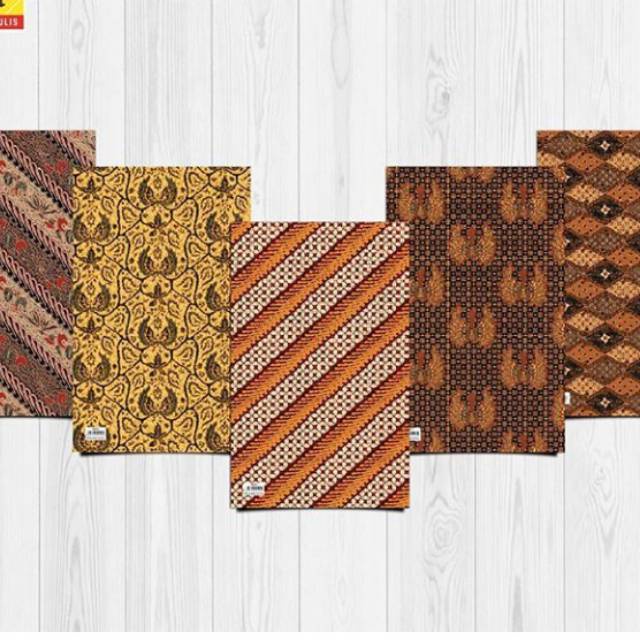 

(Item tambahan) Bungkus Kado