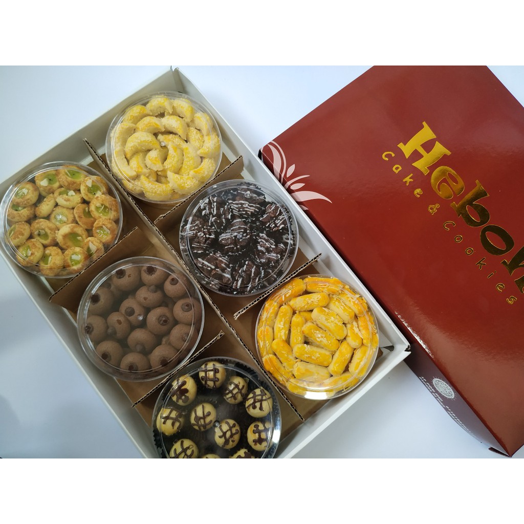 

Paket 16 Kue Kering Lebaran Premium Isi 6 Toples By Heboh Cookies