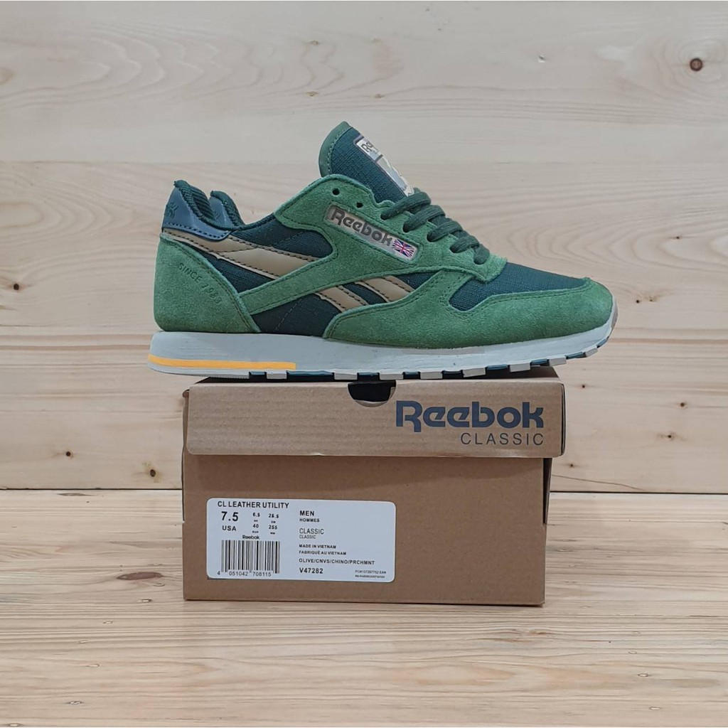 Sepatu Running Pria Reebok Clasic Utility Olive Green Made In Vietnam BNIB