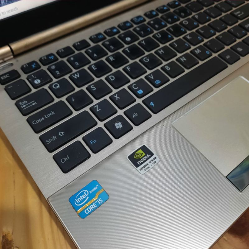 Laptop Asus K42JB intel Cor i5 Ram 4Gb / SSD 128Gb Vga ATI Mobility Radeon HD 4500 Desain photosop, corel, gaming dll
