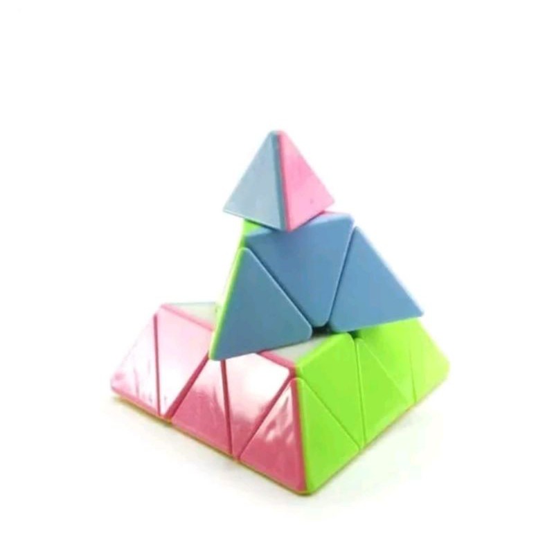 Mainan rubik piramid segitiga