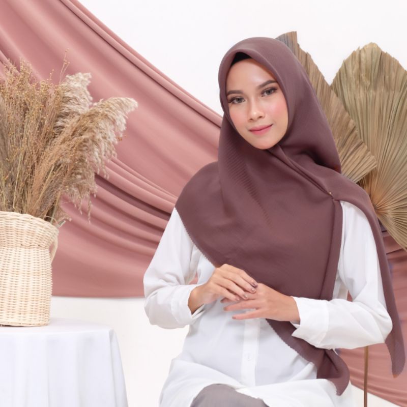 Plain Square | Hijab Segi Empat Waffle Square