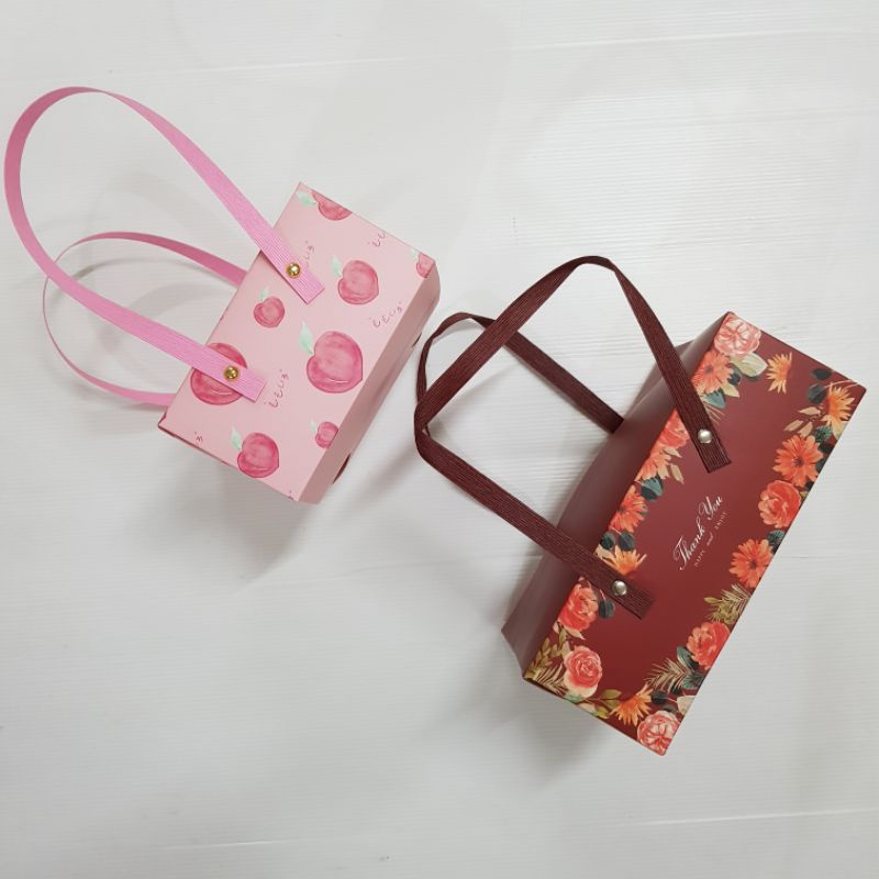 Gift Box Variasi Dengan Gagang/Kotak Hampers/Box Kue Kado Makanan