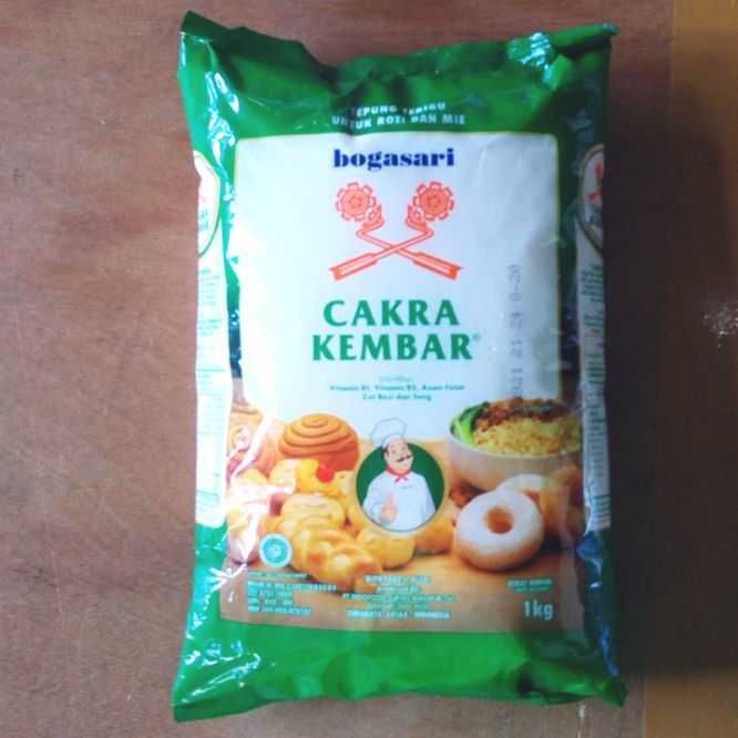 BOGASARI Cakra Kembar Tepung Terigu 1 kg