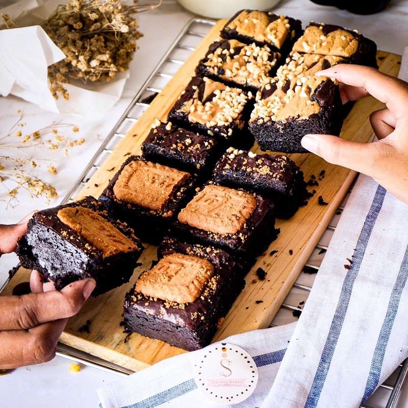 

ALMOND CHOCO