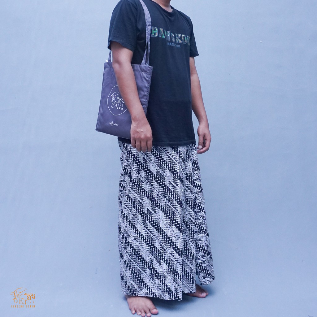 SARUNG KANJENG| SARUNG BATIK MOTIF PARANG LAWASAN  KELENGAN ORIGINAL