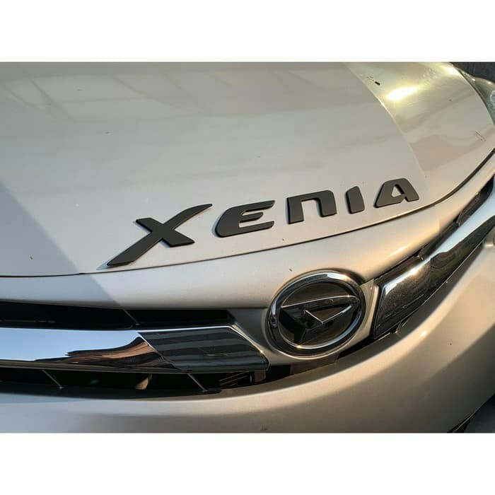 Emblem Kap Mesin Xenia